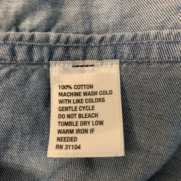 Crown & Ivy denim Shirt. Size S - Picture 7 of 7